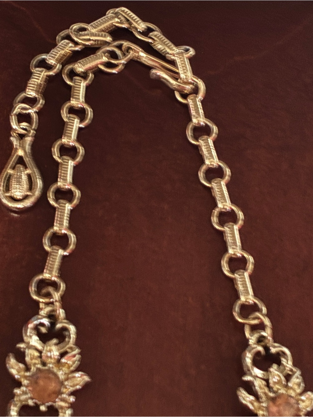 Vintage Coro stunning necklace with a beautiful heart and champagne stones ❤️❤️ - Picture 3 of 8
